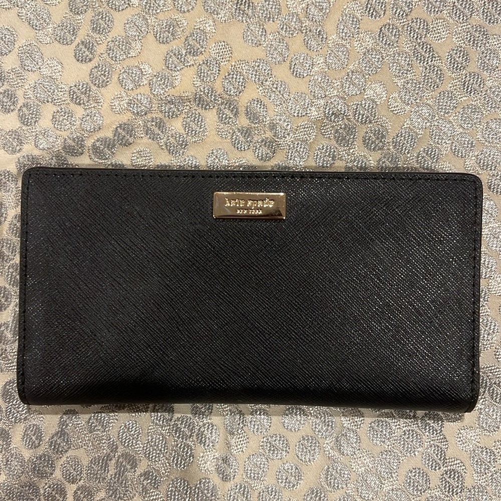 NWT Kate Spade Laurel Way Stacy Clutch Wallet Black Saffiano Leather